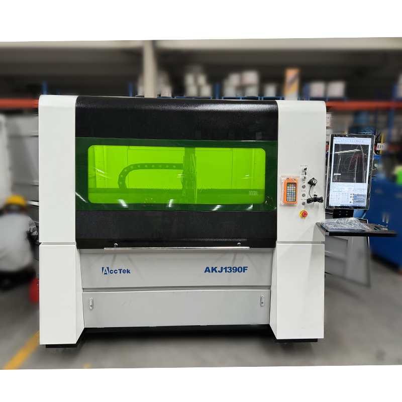 Industrial Laser Metal Cutting Machine - JINAN CNC-Industriegeräte Raycus Small 1390 1318