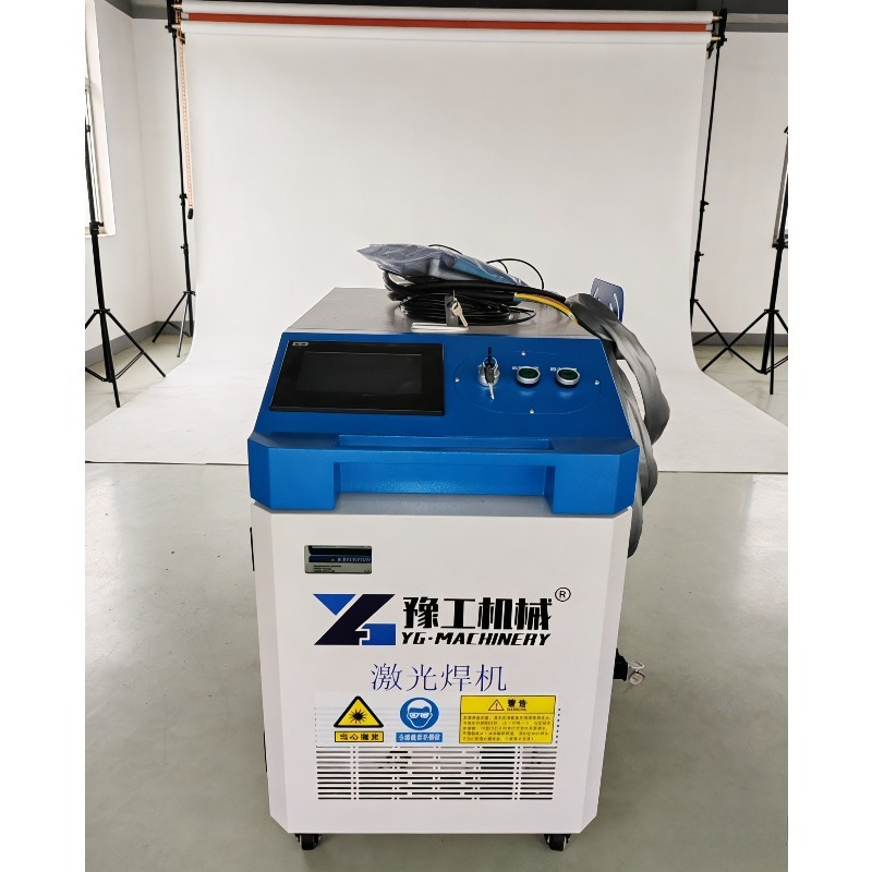 Industrial Laser Metal Cutter - Handgeführte Faserlaser-Reinigungsmaschine 3-in-1 Tragbarer Schweißer und