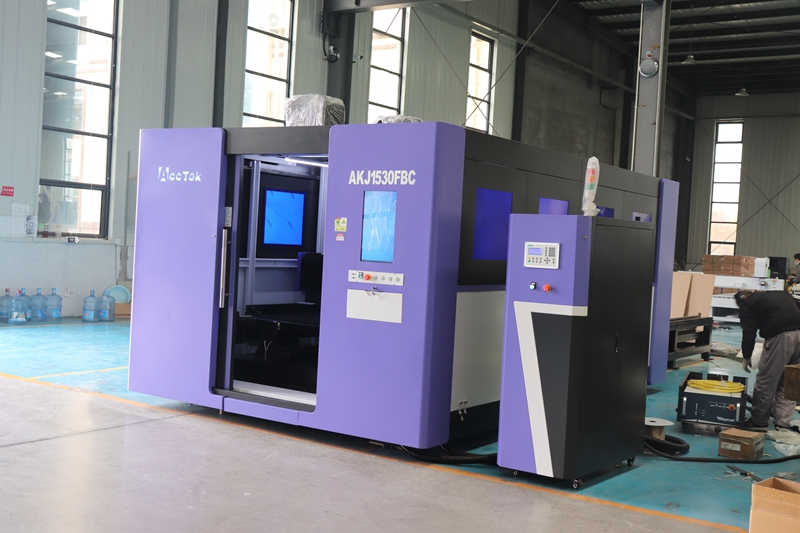 Industrielle 3015 6000 Watt Fa – Industrial Laser Metal Cutting Machine Bewertung und Preis